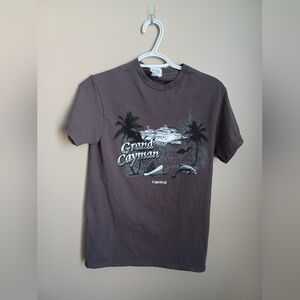 Women's Size Small Carnival Cruise Travel Grand Cayman Gray T-Shirt